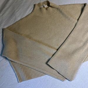 Oliviaceous Ribbed Bell Sleeve Cropped Tan Sweater size M